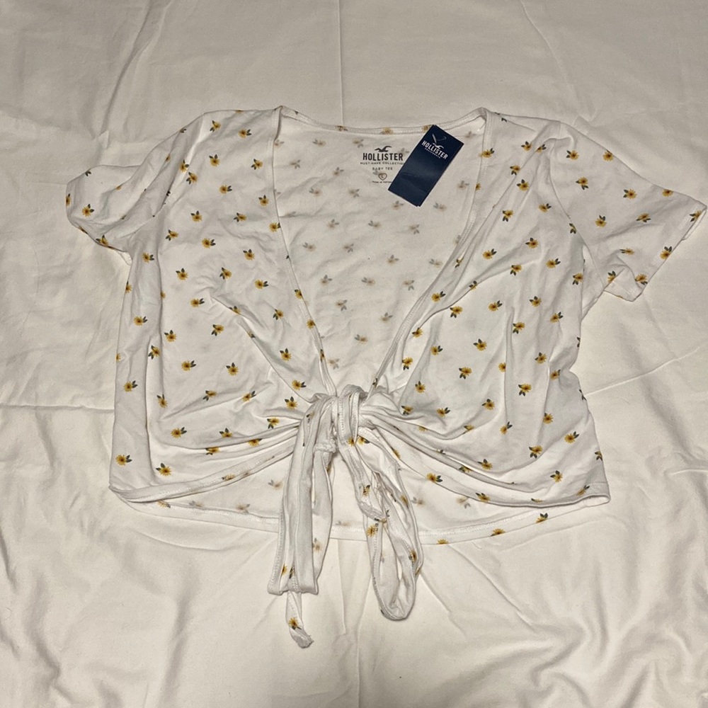 White crop top, large, hollister